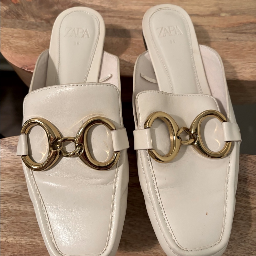 ZARA slides ivory with gold buckle size 6.5